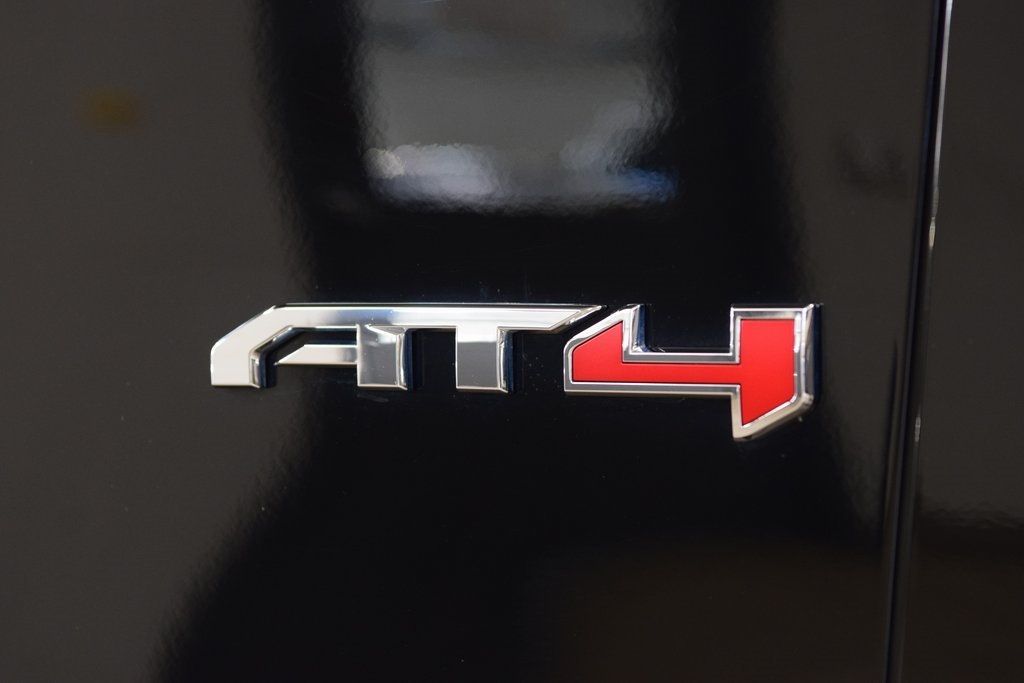 2024 GMC Yukon 4WD 4dr AT4 - 22973382 - 16