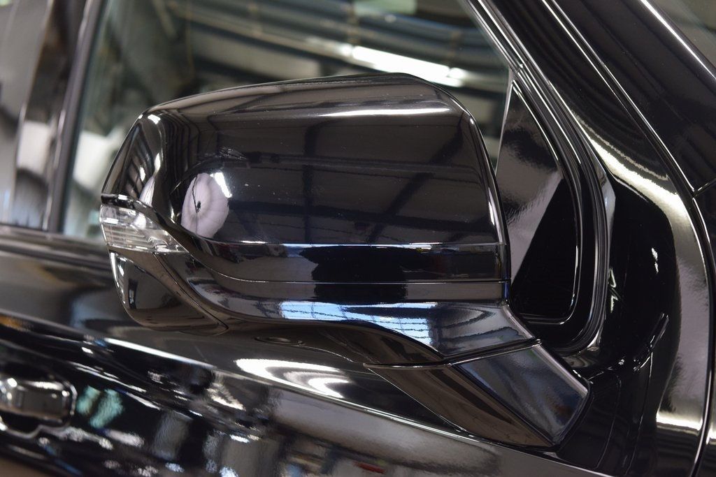 2024 GMC Yukon 4WD 4dr AT4 - 22973382 - 17