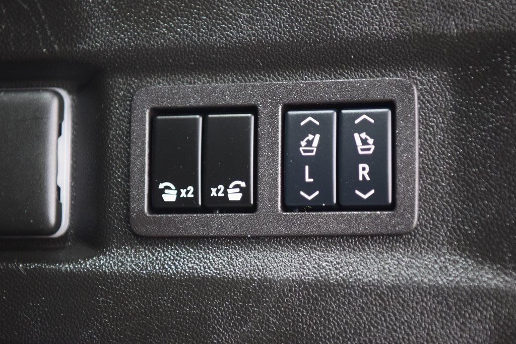 2024 GMC Yukon 4WD 4dr AT4 - 22973382 - 26