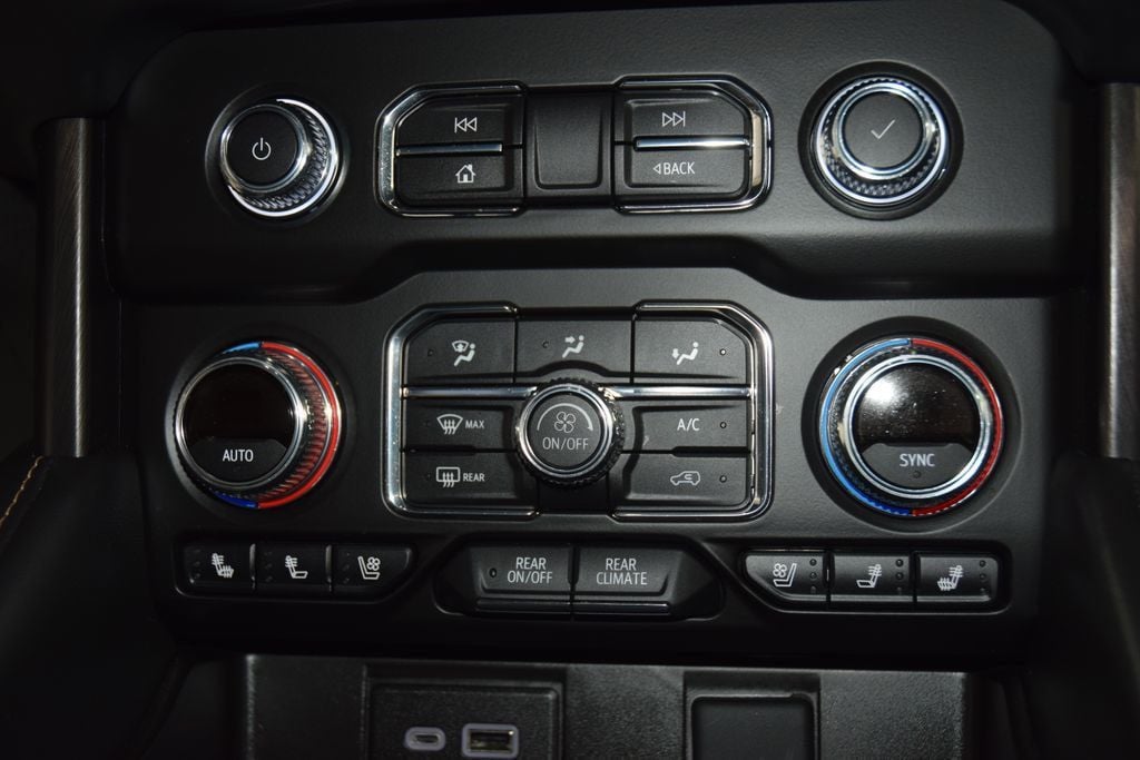 2024 GMC Yukon 4WD 4dr AT4 - 23010284 - 34