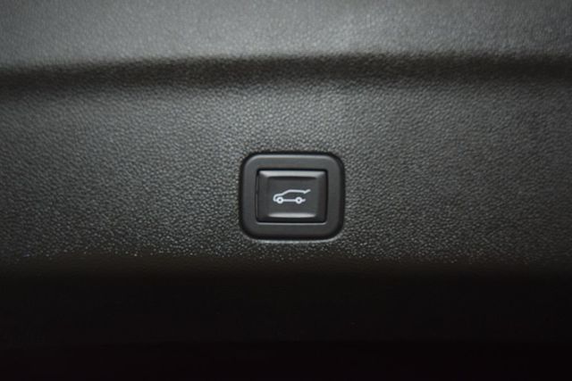 2024 GMC Yukon 4WD 4dr AT4 - 23025581 - 27