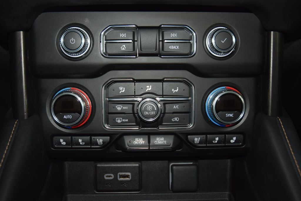 2024 GMC Yukon 4WD 4dr AT4 - 23026586 - 35