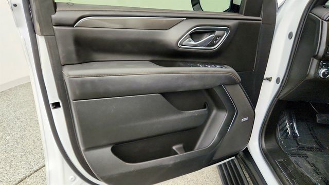 2024 GMC Yukon 4WD 4dr AT4 w/ Technology Pkg, Panoramic Sunroof & Power Steps - 23046927 - 11