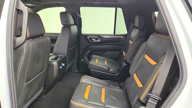 2024 GMC Yukon 4WD 4dr AT4 w/ Technology Pkg, Panoramic Sunroof & Power Steps - 23046927 - 21