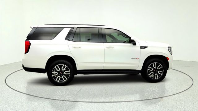 2024 GMC Yukon 4WD 4dr AT4 w/ Technology Pkg, Panoramic Sunroof & Power Steps - 23046927 - 3