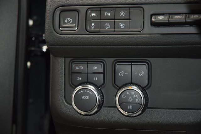 2024 GMC Yukon 4WD 4dr Denali - 22965496 - 37