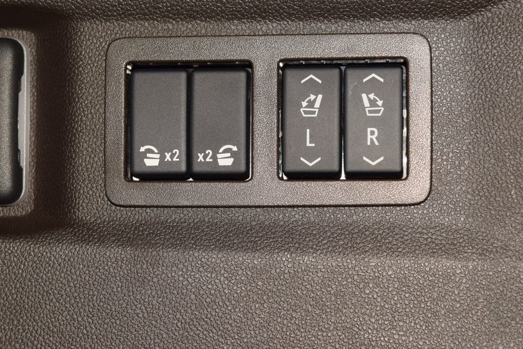 2024 GMC Yukon 4WD 4dr Denali - 23009676 - 26