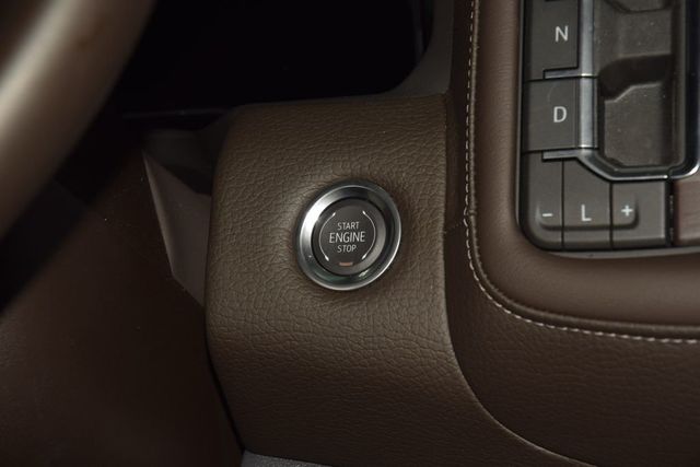 2024 GMC Yukon 4WD 4dr Denali - 23009676 - 35