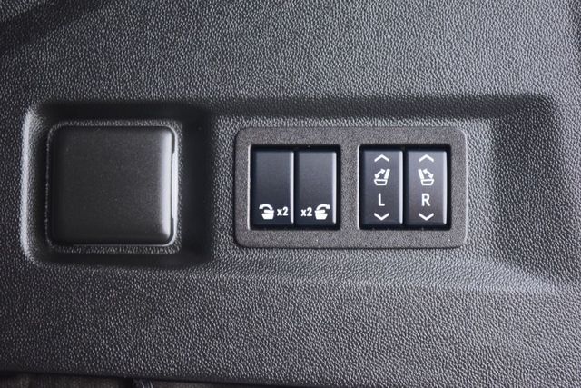 2024 GMC Yukon 4WD 4dr Denali - 23057621 - 26