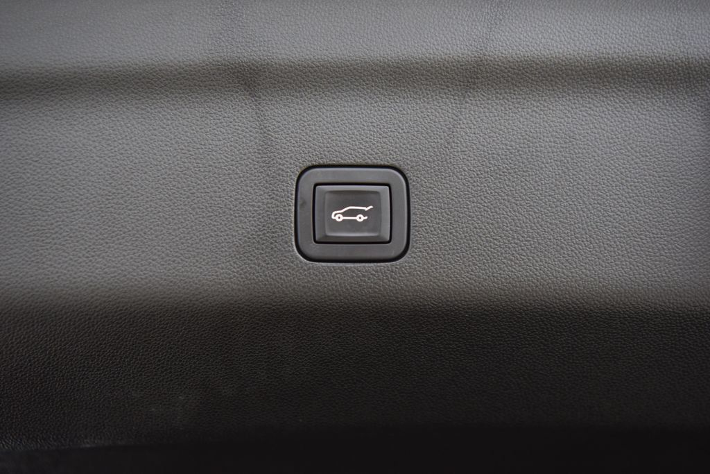 2024 GMC Yukon 4WD 4dr Denali - 23057621 - 27