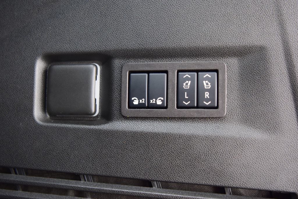 2024 GMC Yukon 4WD 4dr Denali - 23074027 - 26