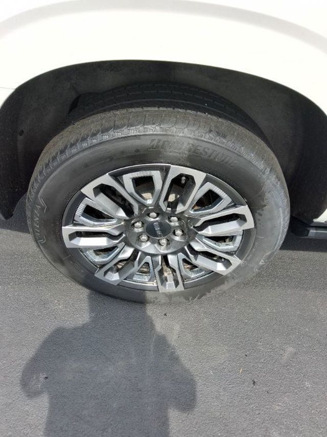 2024 GMC Yukon 4WD 4dr Denali Ultimate - 23024541 - 9