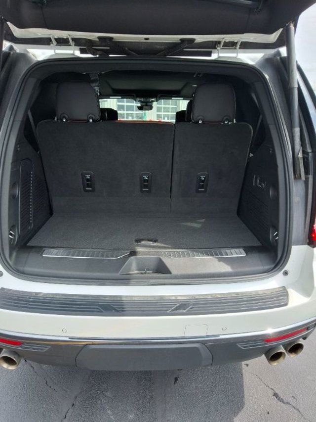 2024 GMC Yukon 4WD 4dr Denali Ultimate - 23024541 - 17