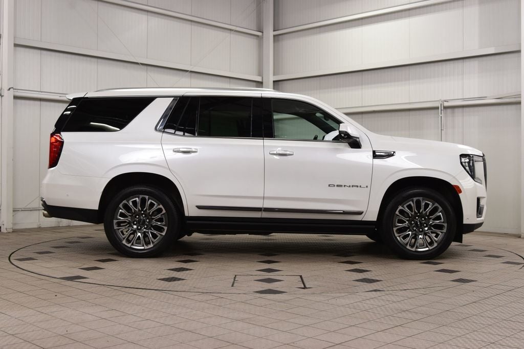 2024 GMC Yukon 4WD 4dr Denali Ultimate - 23024541 - 8