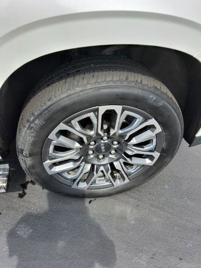 2024 GMC Yukon 4WD 4dr Denali Ultimate - 23024541 - 8