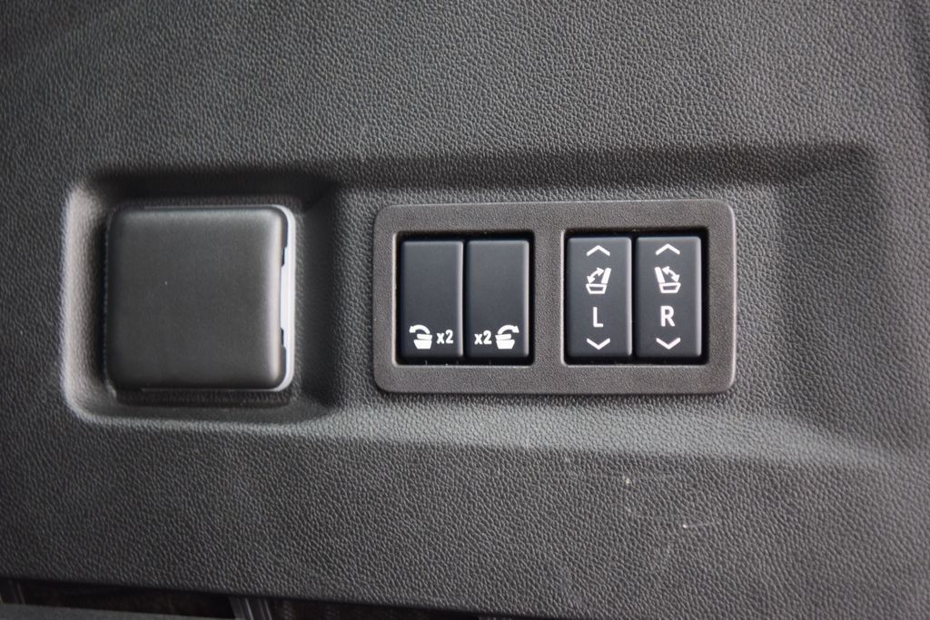 2024 GMC Yukon 4WD 4dr Denali Ultimate - 23074777 - 25