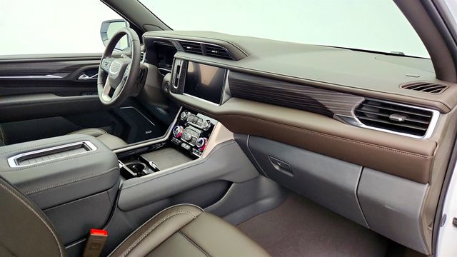 2024 GMC Yukon 4WD 4dr Denali with Reserve Package & Rear Seat Media (420-hp) - 22972356 - 28