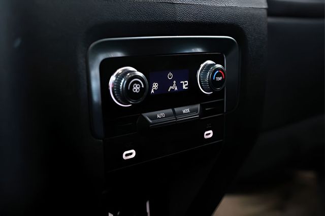 2024 GMC Yukon 4WD 4dr SLT - 22980308 - 21