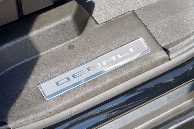 2024 GMC Yukon LocalTrade/DenaliUltimate/2ndRowCaptains/RearEntertainment - 22983537 - 26