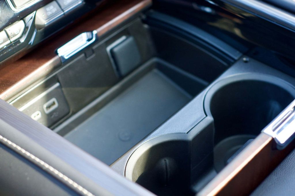 2024 GMC Yukon LocalTrade/DenaliUltimate/2ndRowCaptains/RearEntertainment - 22983537 - 31