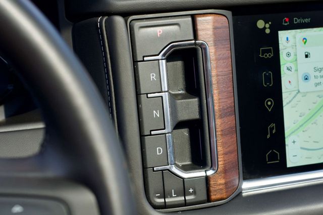 2024 GMC Yukon LocalTrade/DenaliUltimate/2ndRowCaptains/RearEntertainment - 22983537 - 32