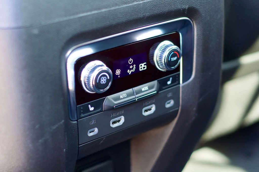 2024 GMC Yukon LocalTrade/DenaliUltimate/2ndRowCaptains/RearEntertainment - 22983537 - 43