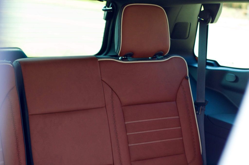 2024 GMC Yukon LocalTrade/DenaliUltimate/2ndRowCaptains/RearEntertainment - 22983537 - 50