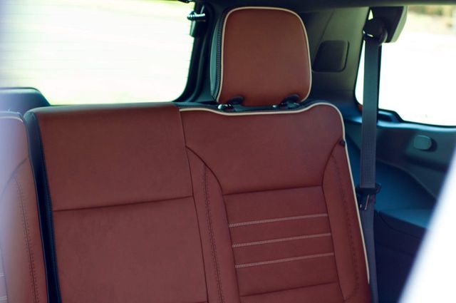 2024 GMC Yukon LocalTrade/DenaliUltimate/2ndRowCaptains/RearEntertainment - 22983537 - 50