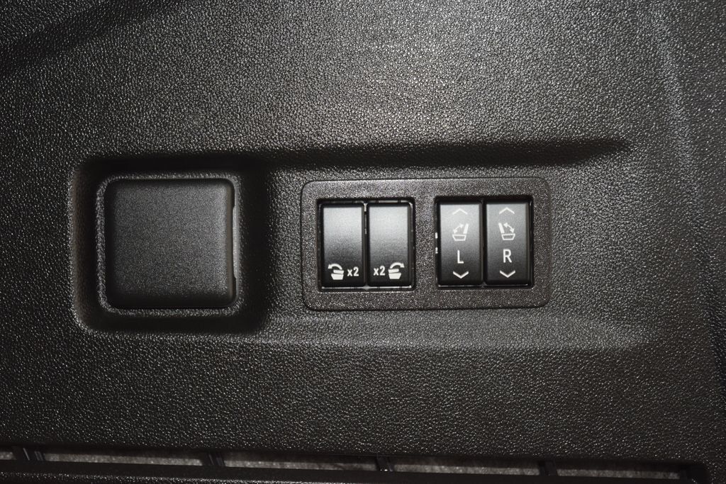 2024 GMC Yukon XL 4WD 4dr Denali - 23030213 - 26