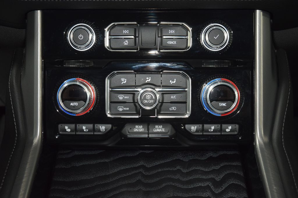 2024 GMC Yukon XL 4WD 4dr Denali - 23030213 - 34