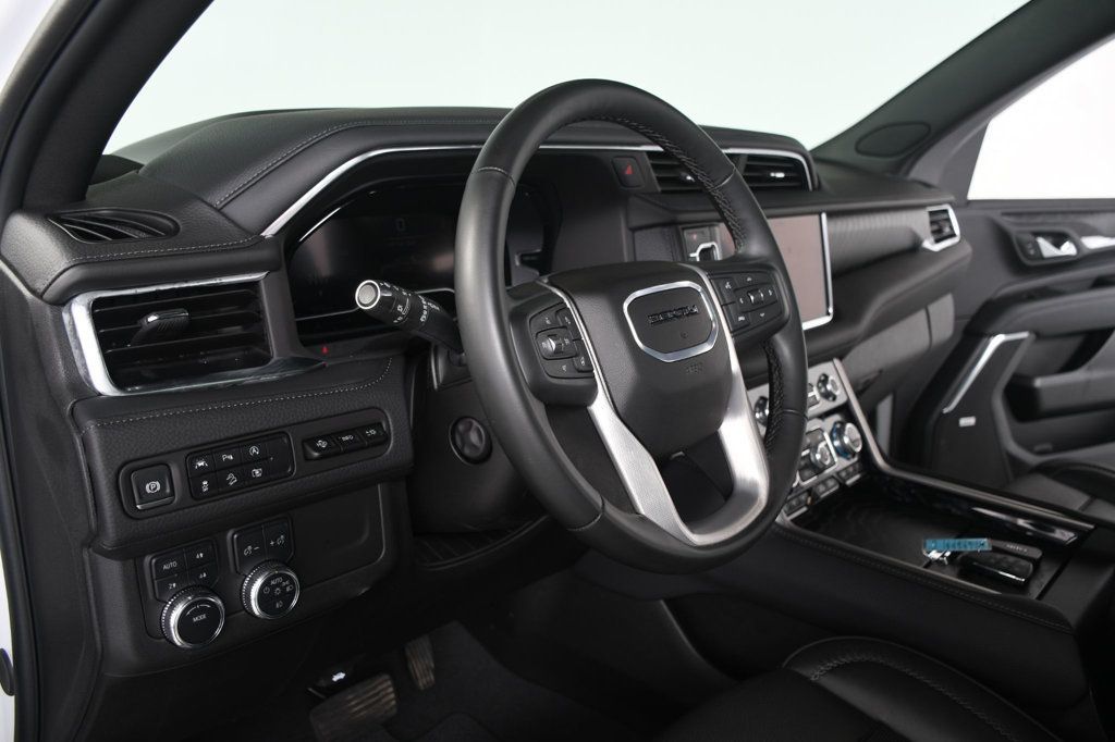 GMC Yukon XL photo 27