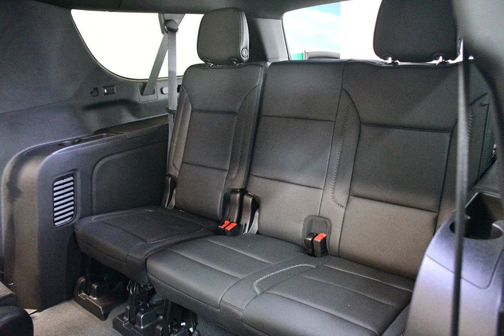 GMC Yukon XL photo 40
