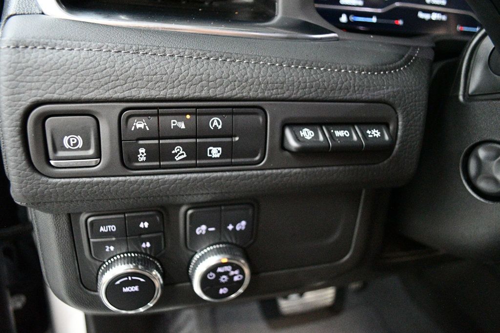 GMC Yukon XL photo 72