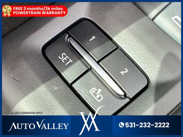 2024 GMC Yukon XL Denali Sport Utility 4D - 23025600 - 13