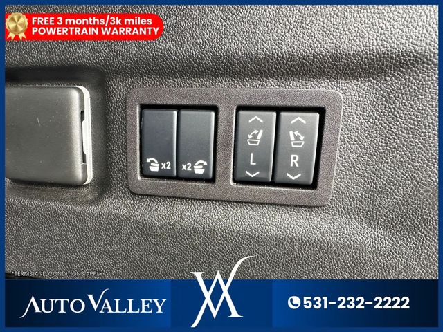 2024 GMC Yukon XL Denali Sport Utility 4D - 23025600 - 44