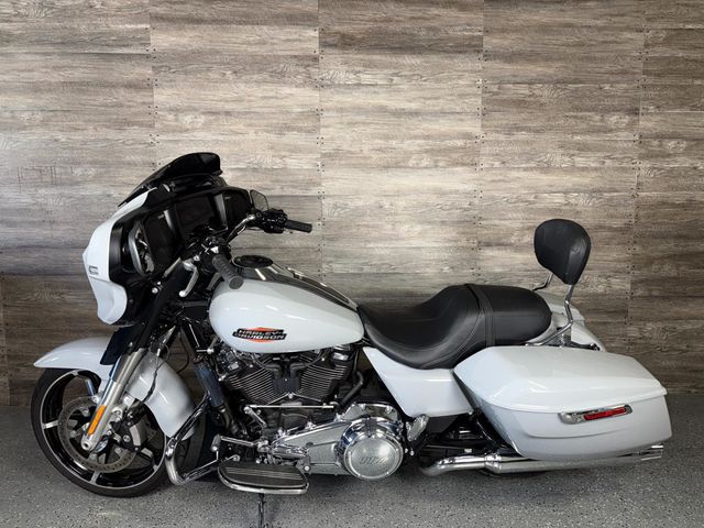 2024 Harley-Davidson FLHX Street Glide SUPER CLEAN! - 22955851 - 10
