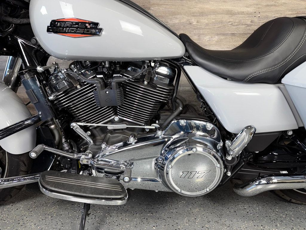 2024 Harley-Davidson FLHX Street Glide SUPER CLEAN! - 22955851 - 11