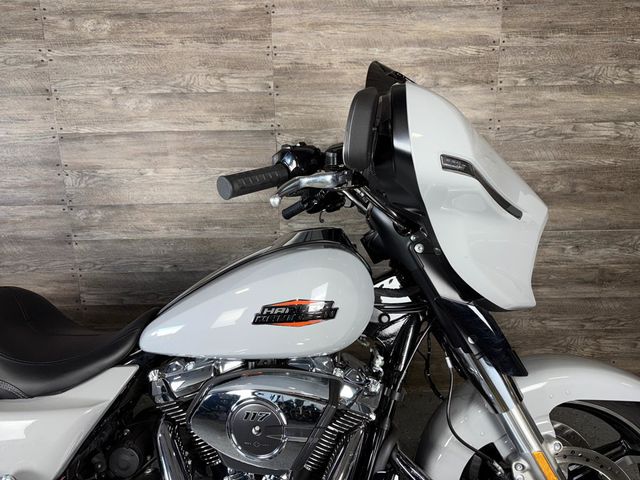 2024 Harley-Davidson FLHX Street Glide SUPER CLEAN! - 22955851 - 3