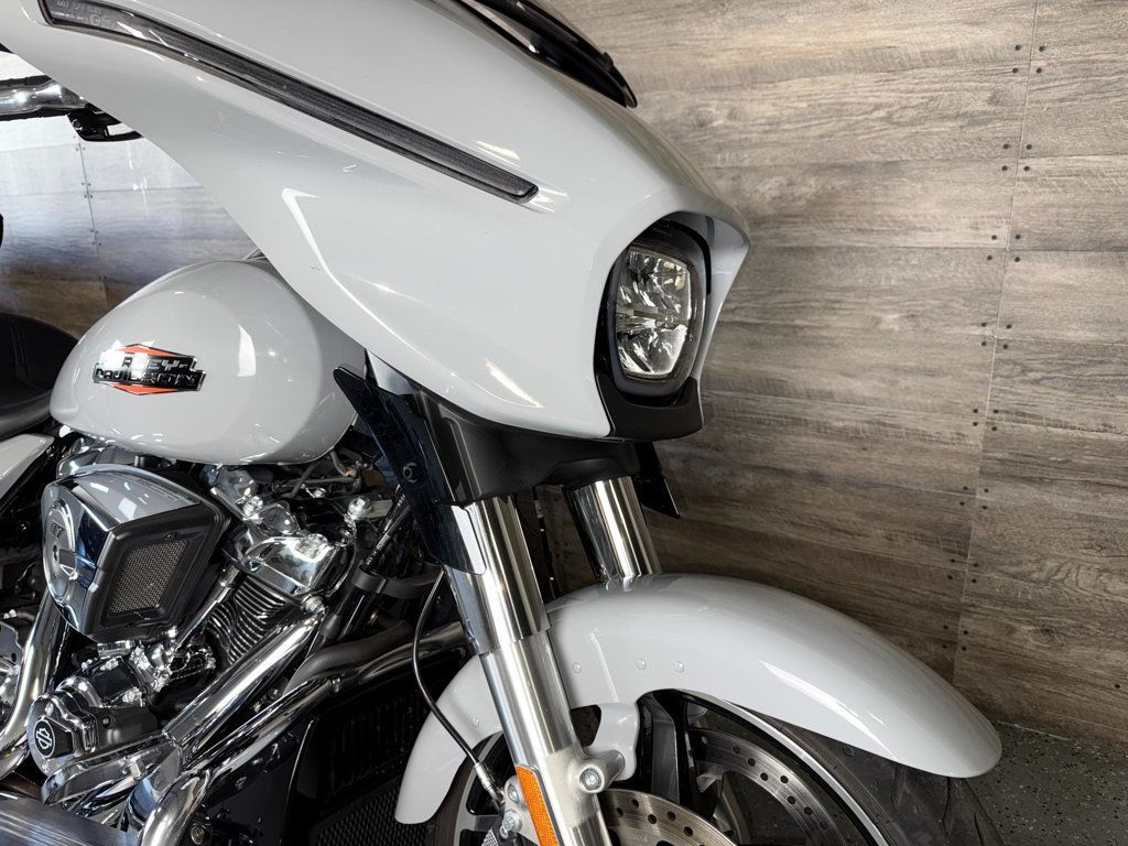 2024 Harley-Davidson FLHX Street Glide SUPER CLEAN! - 22955851 - 5
