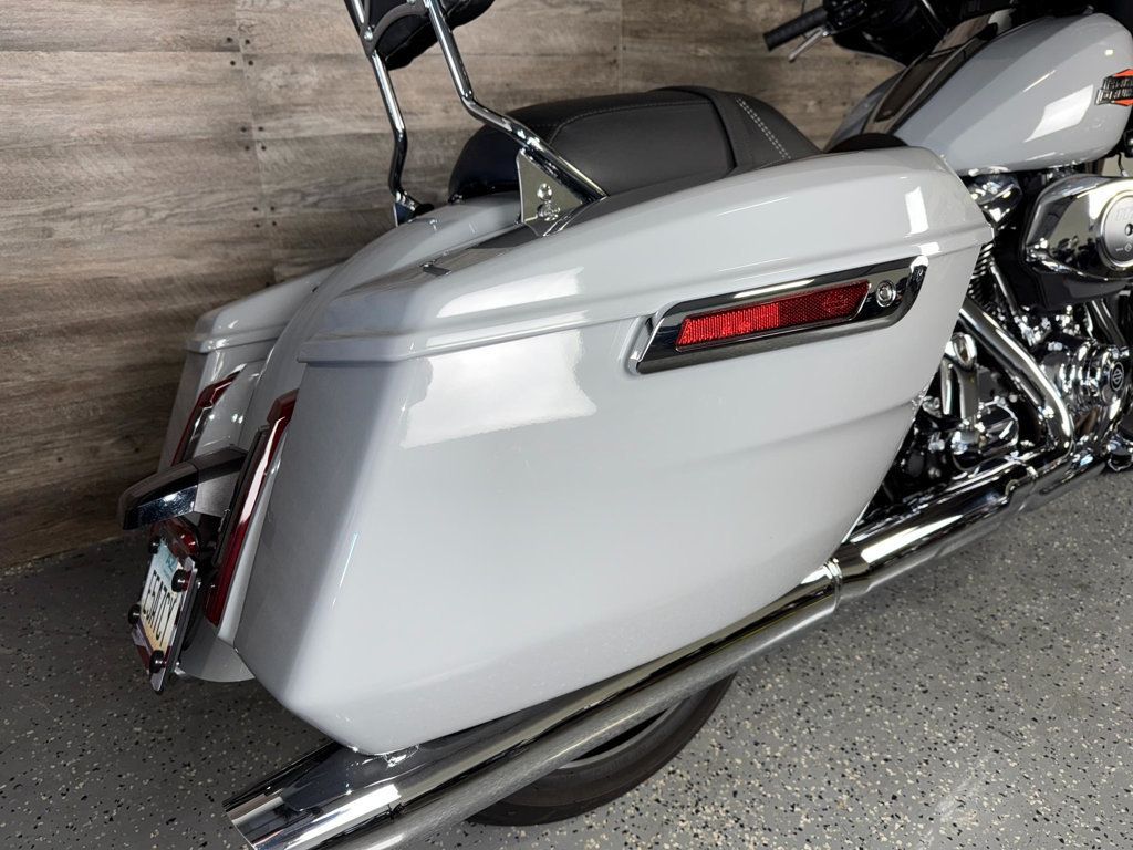 2024 Harley-Davidson FLHX Street Glide SUPER CLEAN! - 22955851 - 7