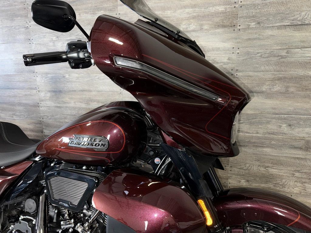 2024 Harley-Davidson FLHXSE CVO Street Glide SUPER CLEAN! - 22904866 - 3
