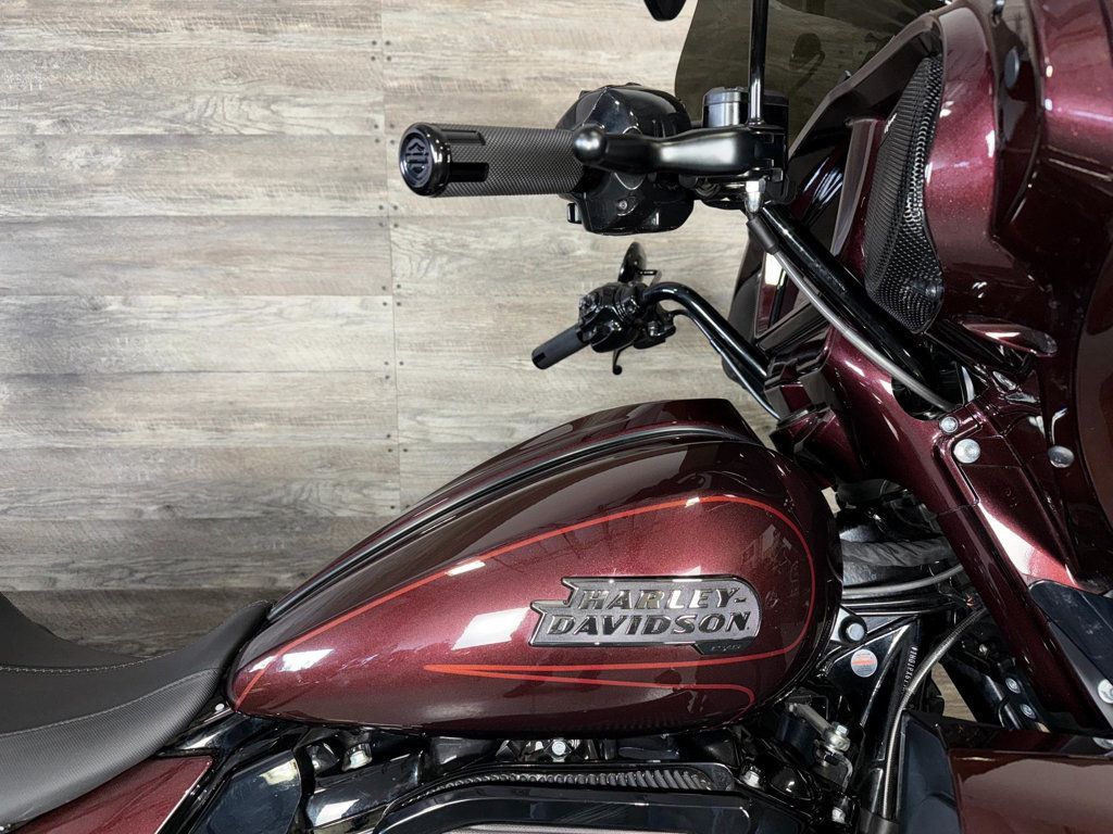 2024 Harley-Davidson FLHXSE CVO Street Glide SUPER CLEAN! - 22904866 - 6