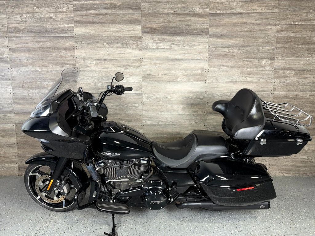 2024 Harley-Davidson FLTRX Road Glide One Owner! - 22925508 - 11