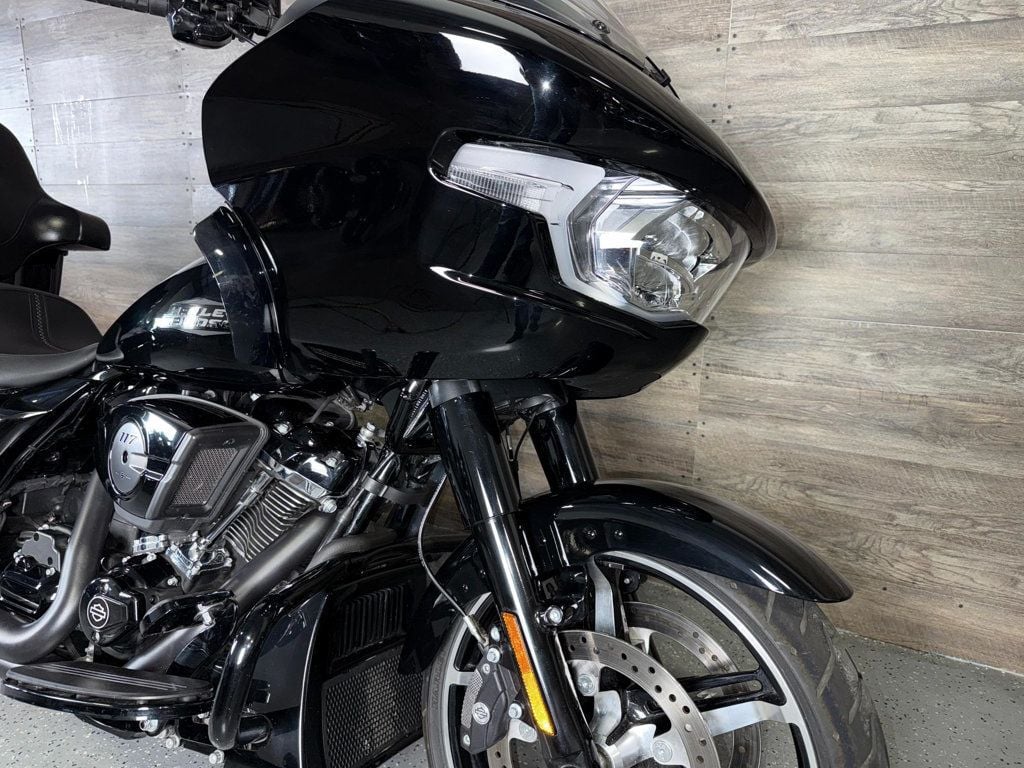 2024 Harley-Davidson FLTRX Road Glide One Owner! - 22925508 - 4