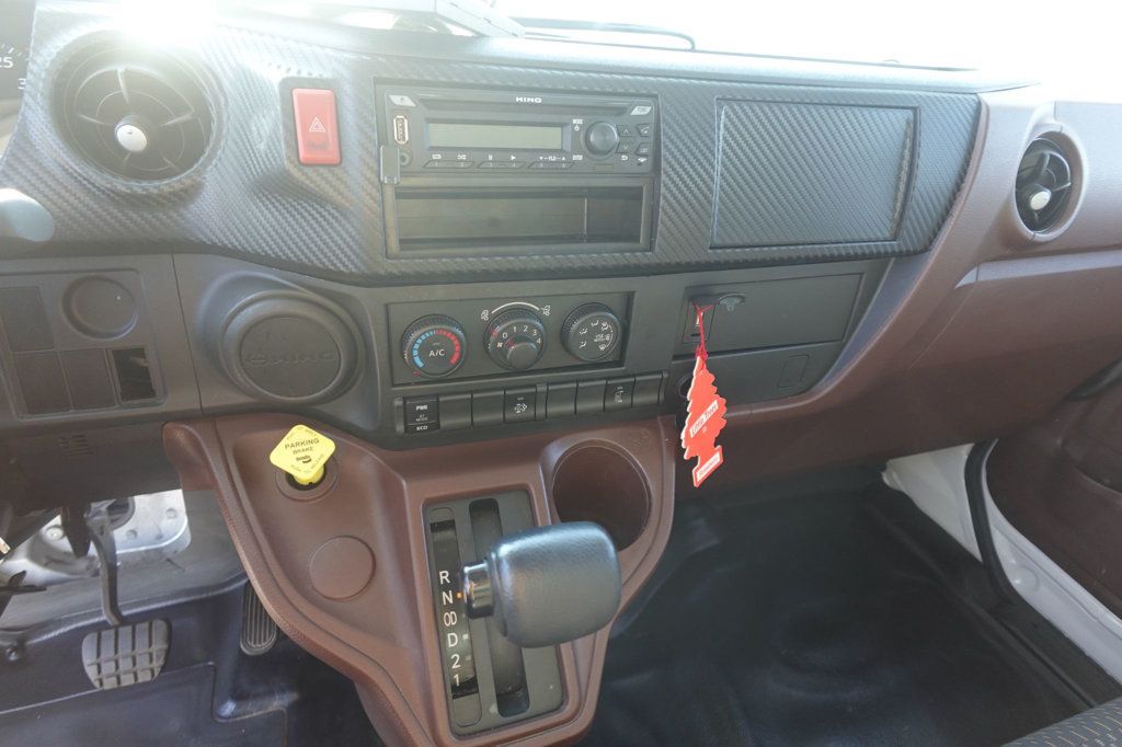 2024 HINO L6 (26ft Box w/ Lift Gate) - 22926114 - 38