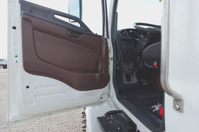 2024 HINO L6A (26ft Box Truck with Lift Gate) - 23046038 - 16