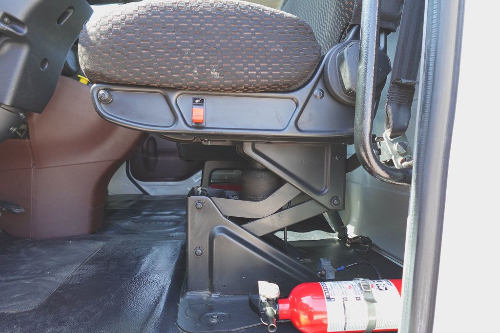 2024 HINO L6A (26ft Box with Lift Gate) - 23057364 - 22