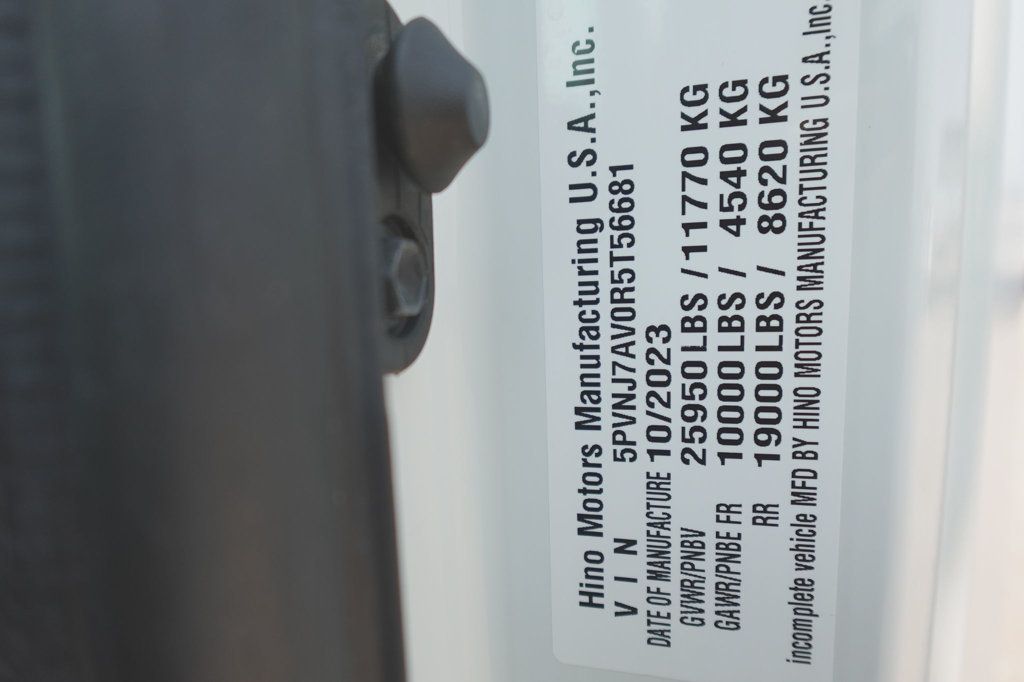 2024 HINO L6AA (26ft Box with Lift Gate) - 23062615 - 54