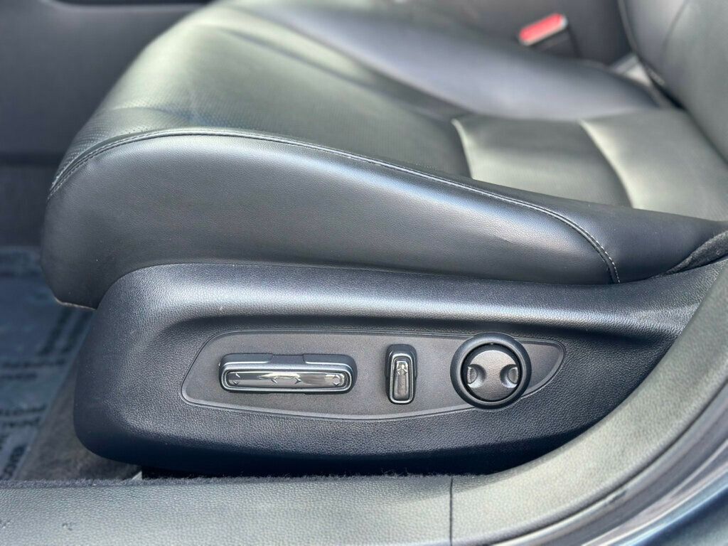 2024 Honda Accord Hybrid EX-L photo 12