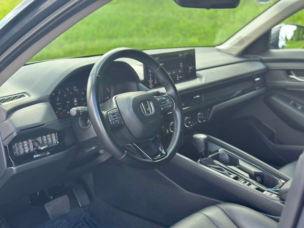 2024 Honda Accord Hybrid EX-L photo 13